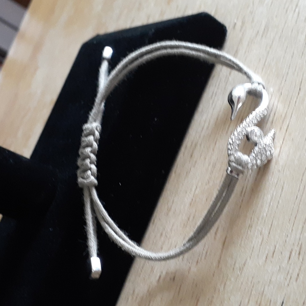 Swarovski Crystal Swan Stamped Adjustable Bracelet TT124 - Picture 16 of 17